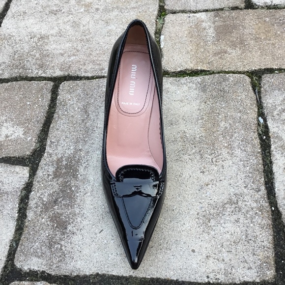 Miu Miu Amputee Single Shoe Patent Leather Heel - Picture 4 of 13